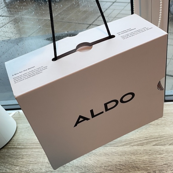 Nude Heels - Picture 5 of 5